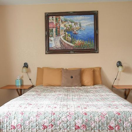 Depoe Bay Inn (Adults Only) Rum bild