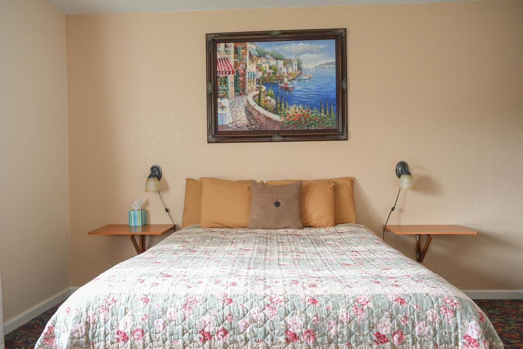 Depoe Bay Inn (Adults Only) Rum bild